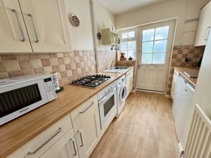 Kitchen- click for photo gallery